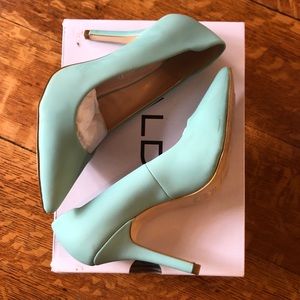 Aldo - Mint / Light Teal - Pumps - Sz 6.5 (37)